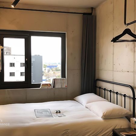 Playce Camp Jeju Hotel Ojo-ri Bagian luar foto